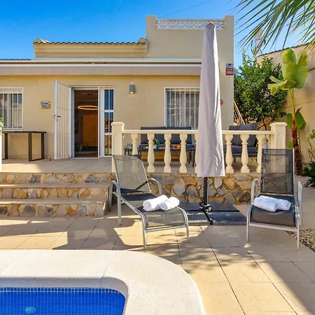 Charming House With Private Pool In Urb Saint Louis Chalet