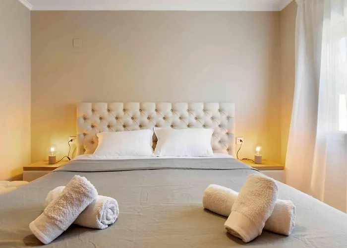 Chalet House With Private Pool