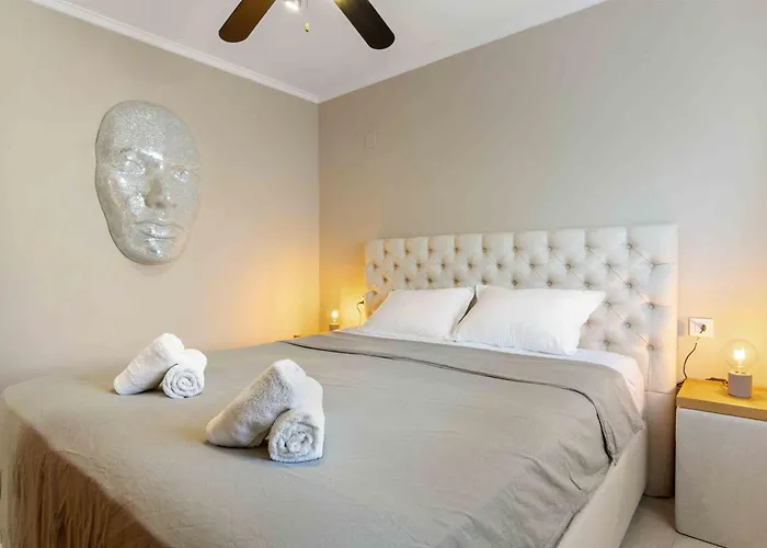 Chalet House With Private Pool